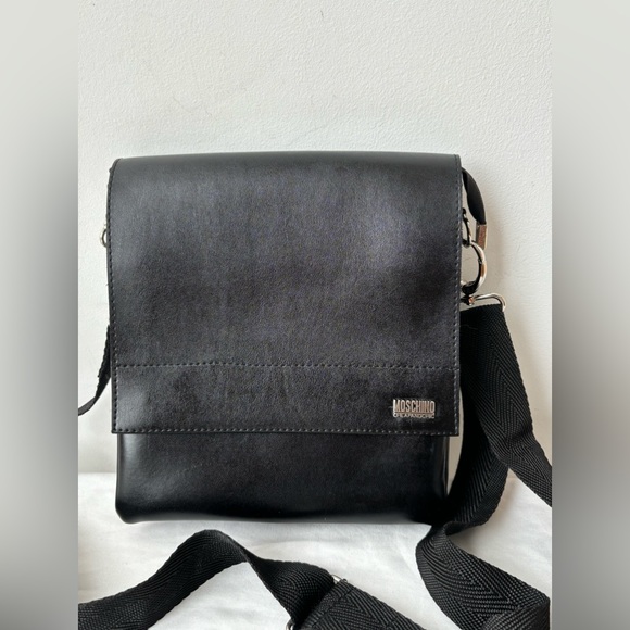 Moschino Other - Sale 🔥 Authentic Moschino Messenger Bag